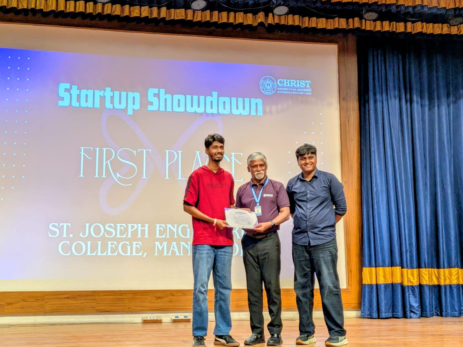 Startup Showdown · Magnovite